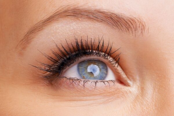 beautifully-flecked-eye-closeup-of-a-young-womans-2023-01-12-02-40-04-utc (2) (1)